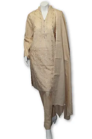 08 Pakistani Indian Fine Design Chicken Embroidered 3 Pcs Suit