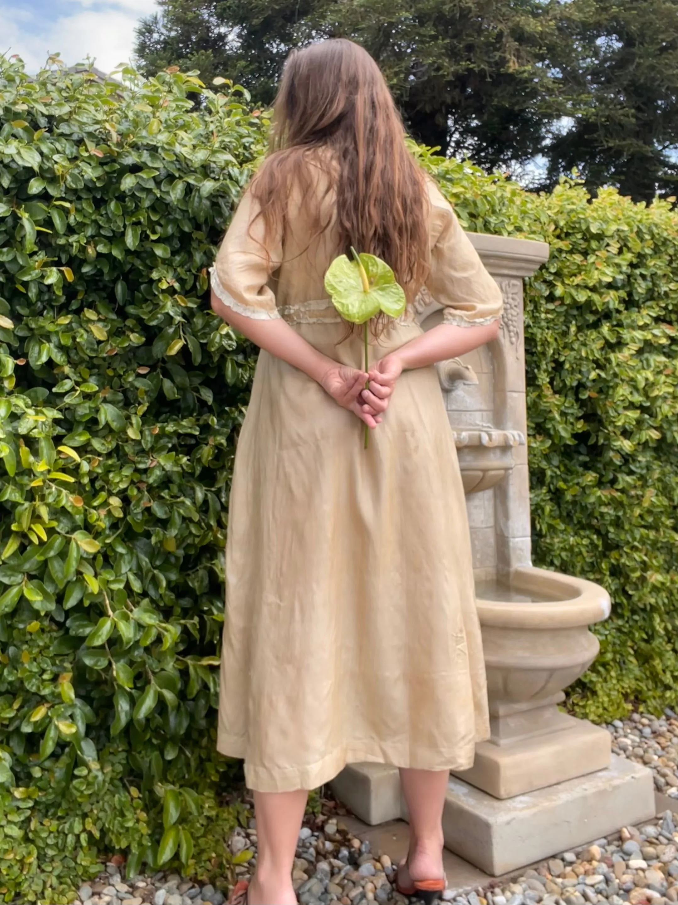 1920s Ecru Pongee Silk Shawl Collar Wrap Dressing Gown
