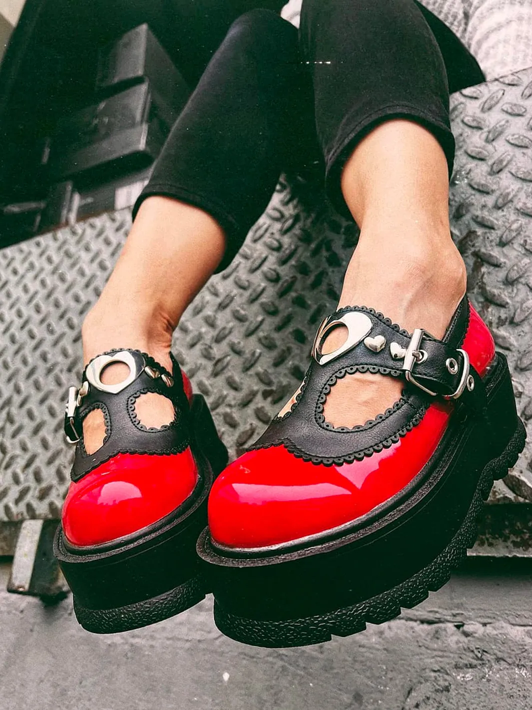 DEMONIA SLACKER-23 - RED & BLACK ✰ PRE ORDER ✰