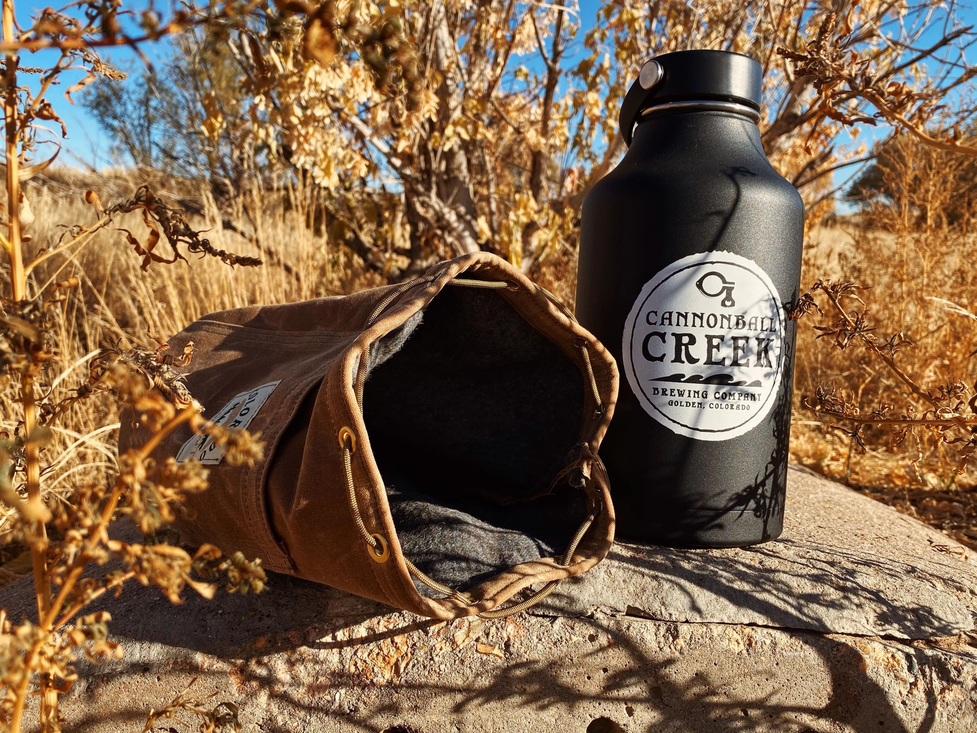 Handmade Waxed Canvas Wool Insulated Beer Growler Carrier Bushcraft Round Bag (Various Colors)