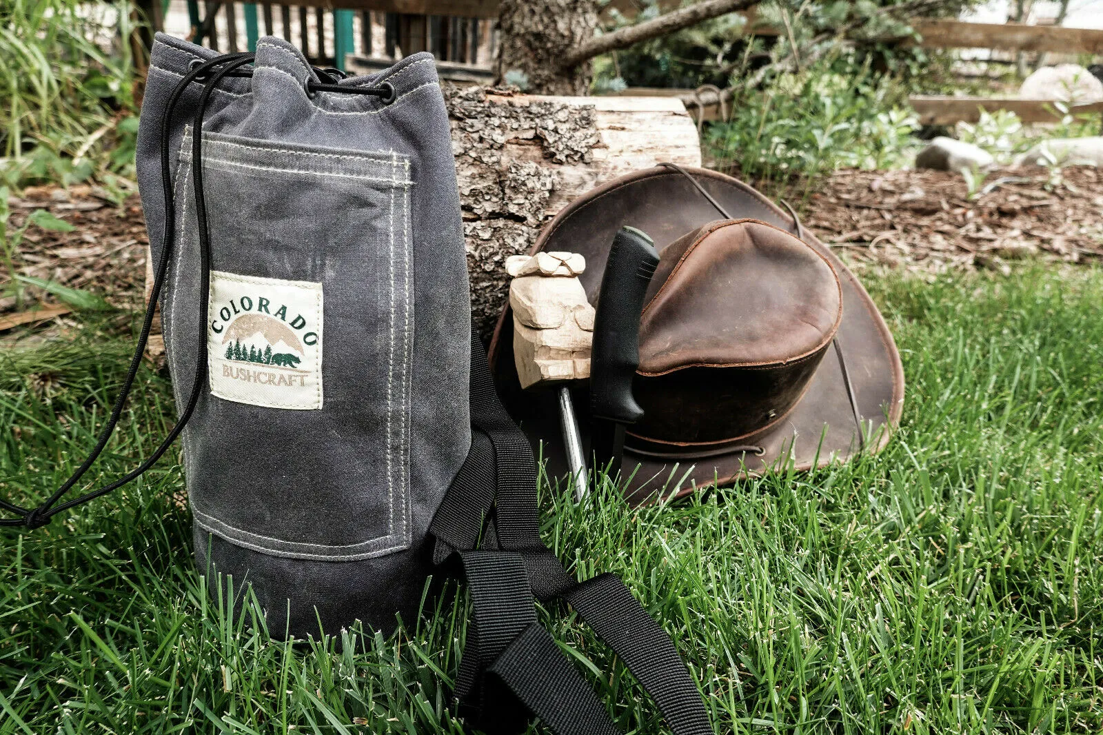 Handmade Waxed Canvas Wool Insulated Beer Growler Carrier Bushcraft Round Bag (Various Colors)