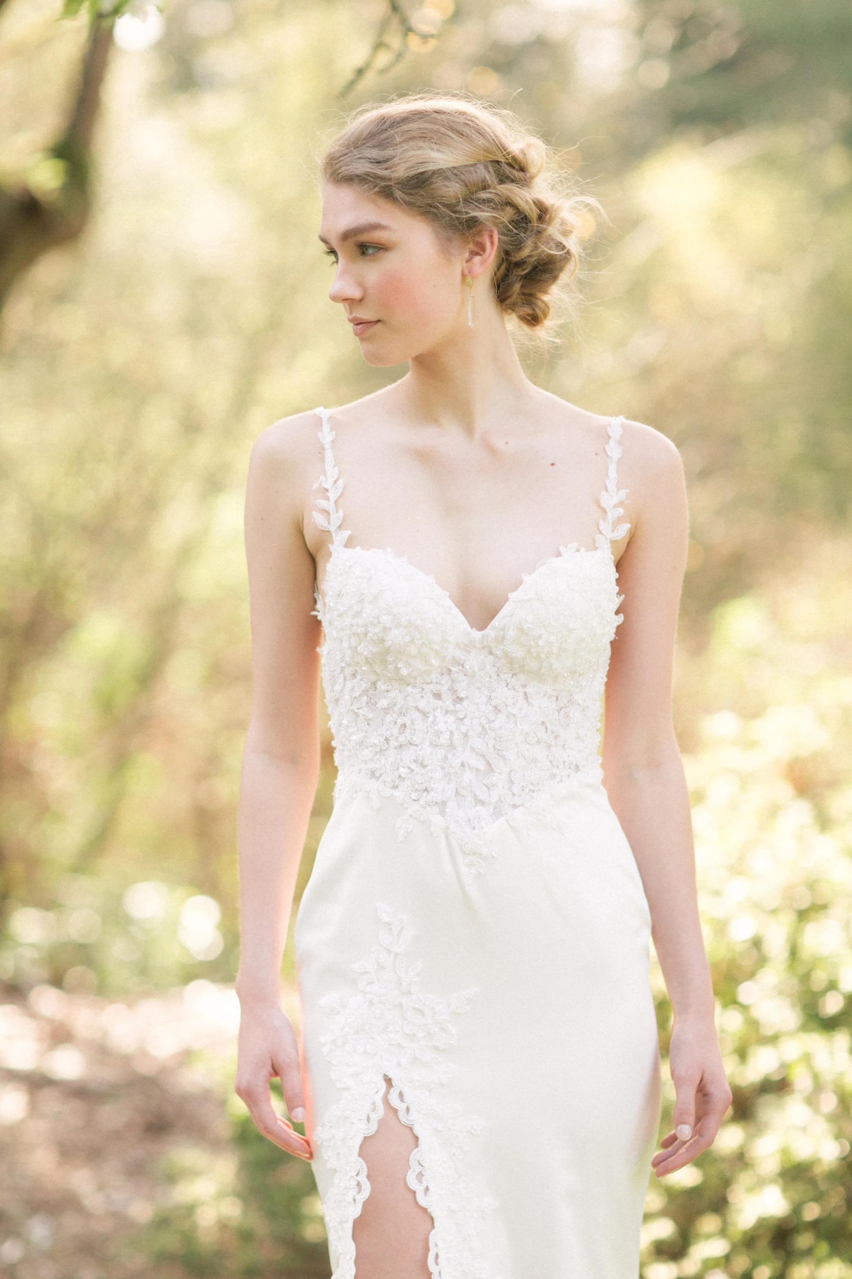 Lace Sheath Wedding Dress With Slit (#Eilliva)