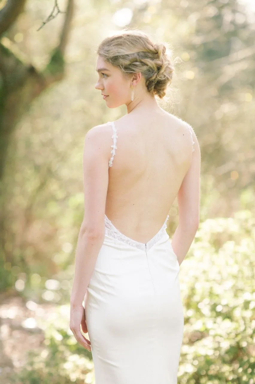 Lace Sheath Wedding Dress With Slit (#Eilliva)