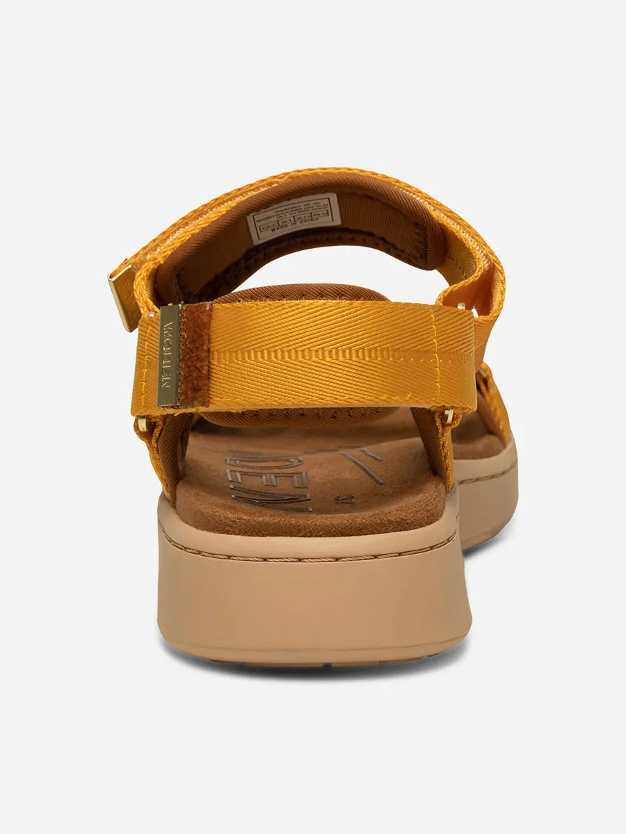 Line Sandals - Old Gold