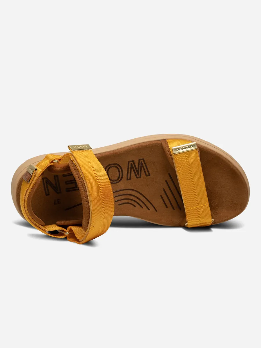 Line Sandals - Old Gold