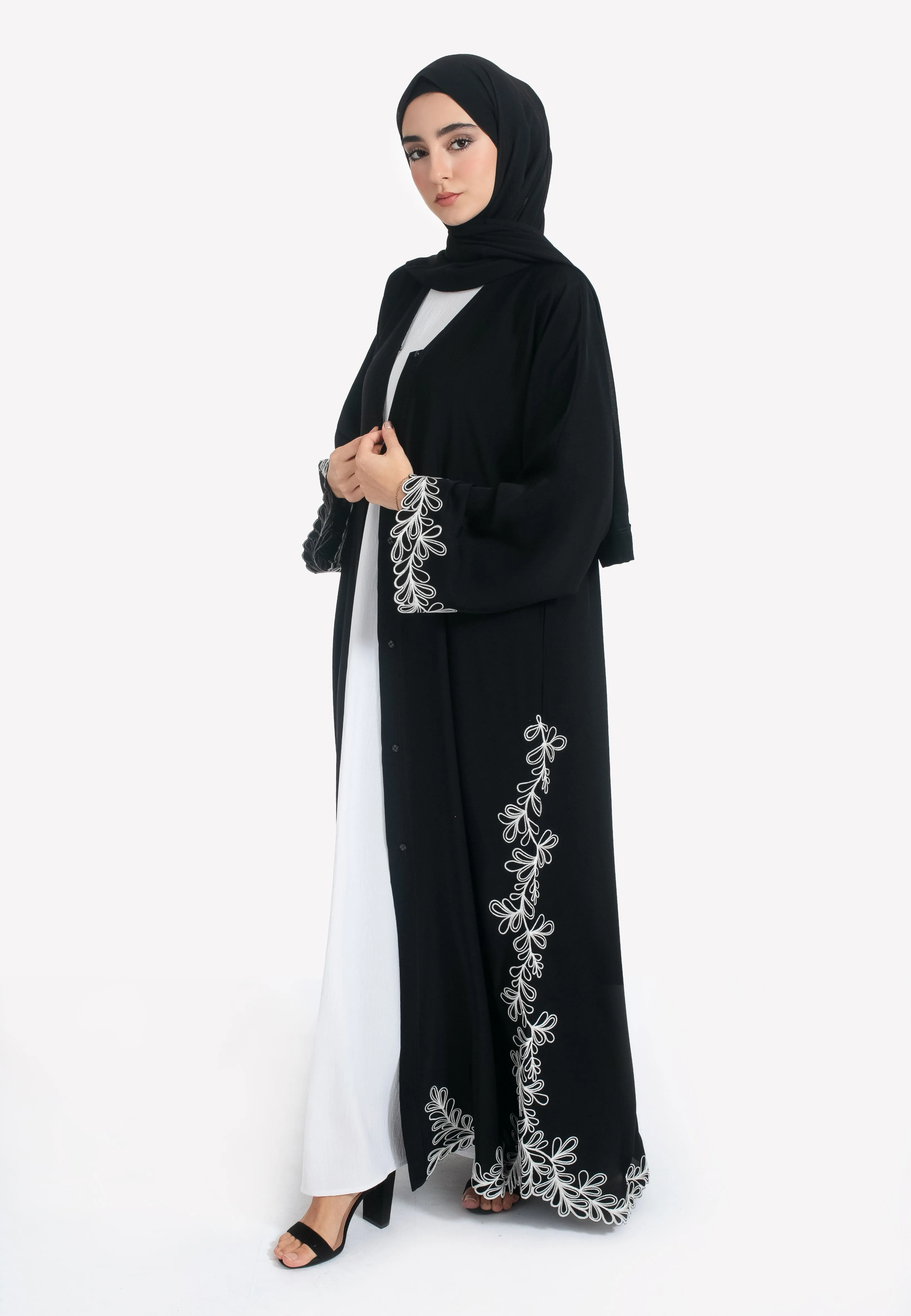 Luxury Noir Khaleeji Embroidered Open Abaya