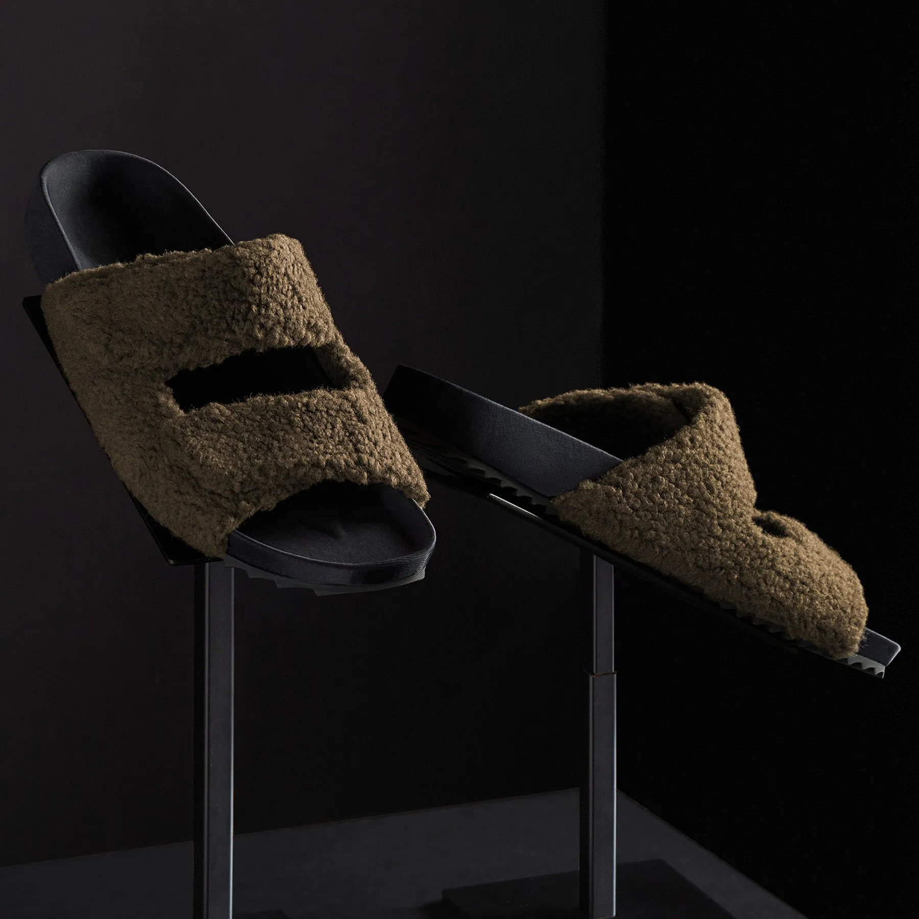 Men's Double Strap Shearling Slide - Olive