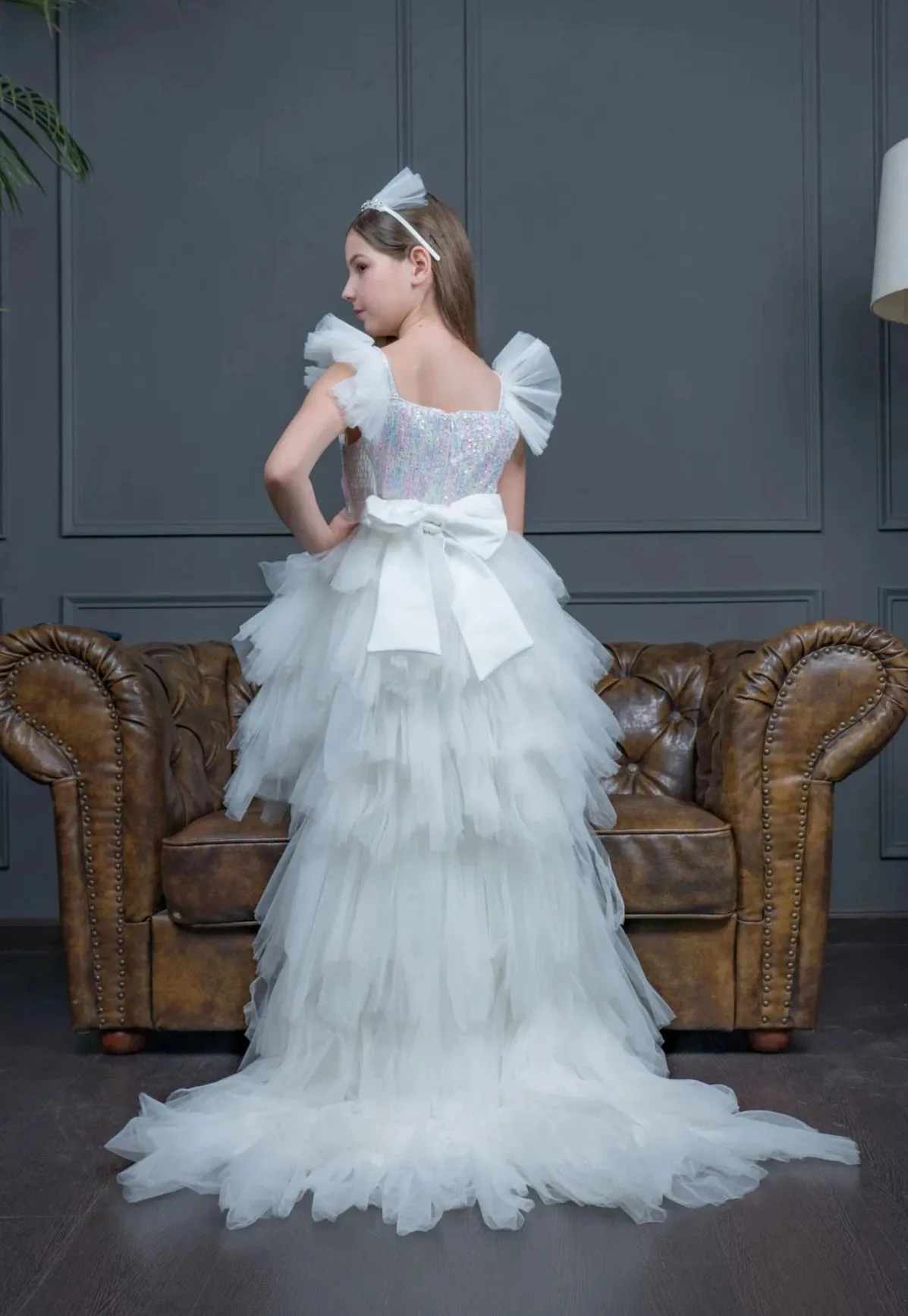 Pearl White Tulle Dress for Teenage Girls with Detachable Train