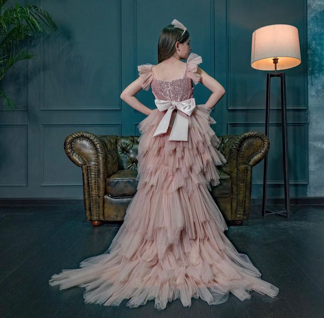 Pearl White Tulle Dress for Teenage Girls with Detachable Train