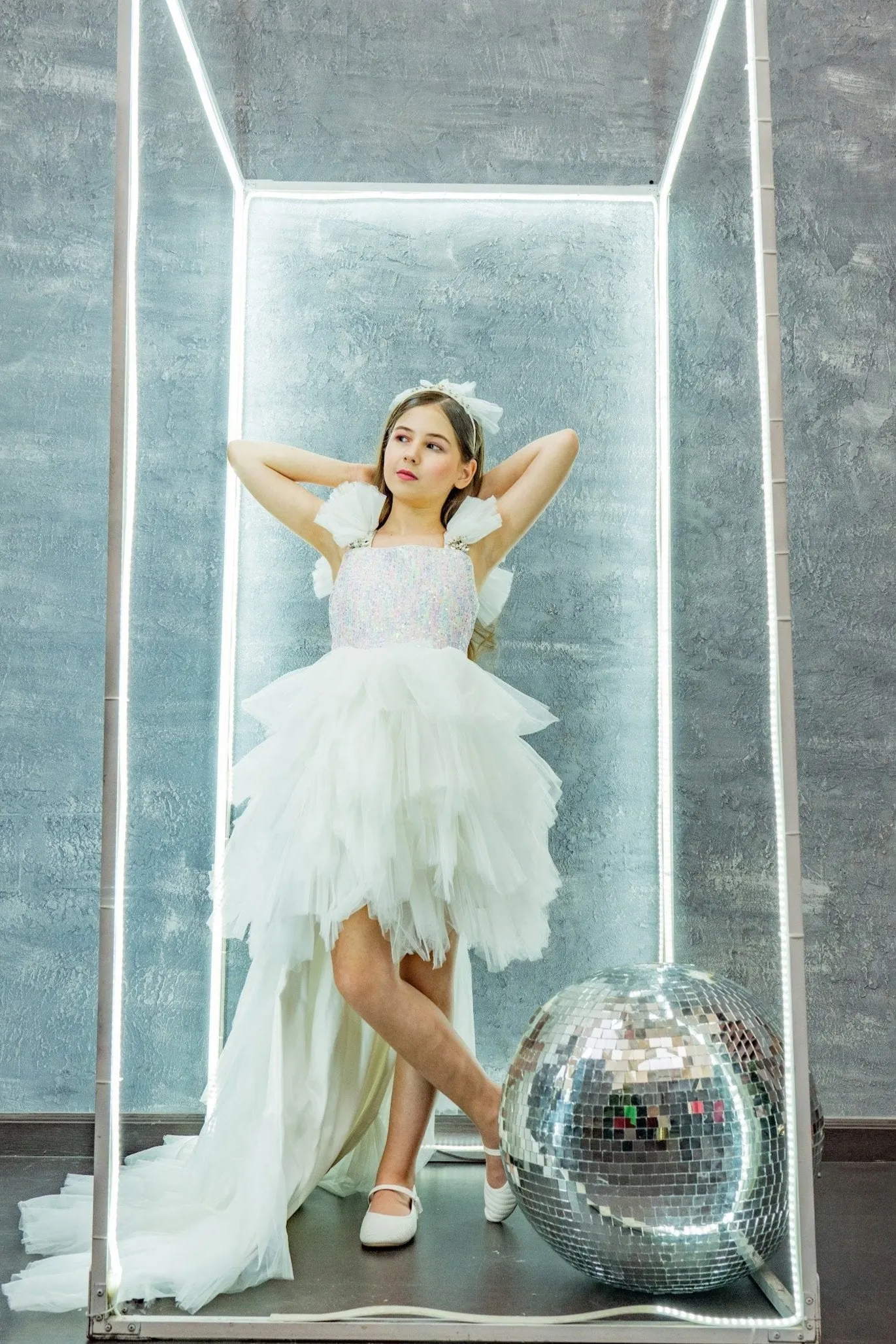 Pearl White Tulle Dress for Teenage Girls with Detachable Train