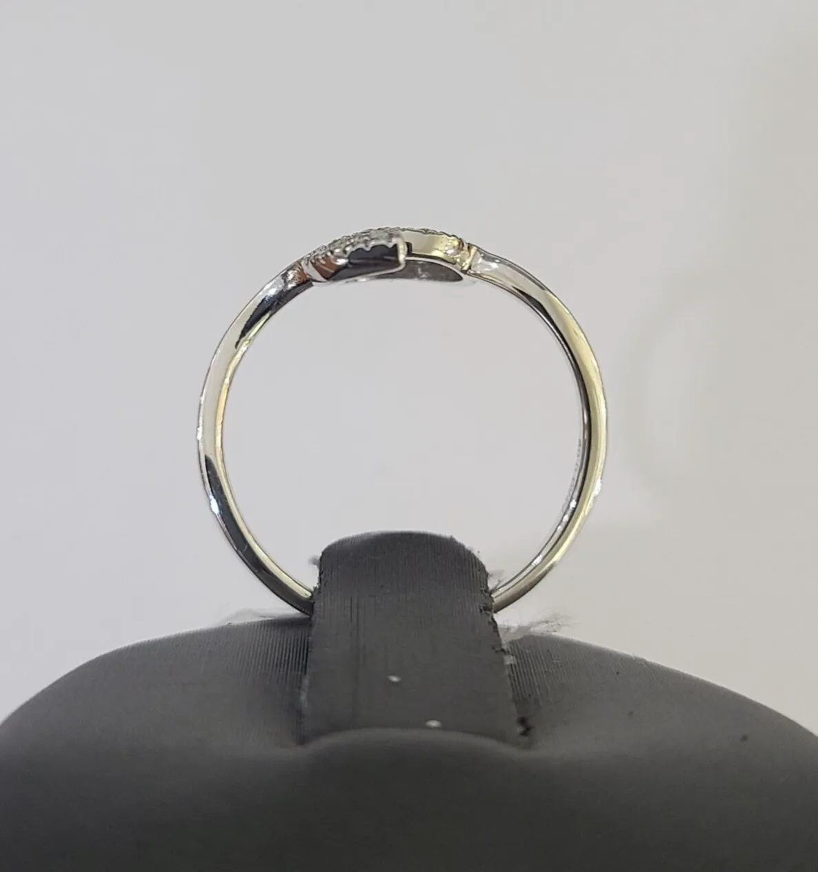 REAL 10k White Gold Diamond Ring Leaf Shaped Casual Engagement Ring Genuine