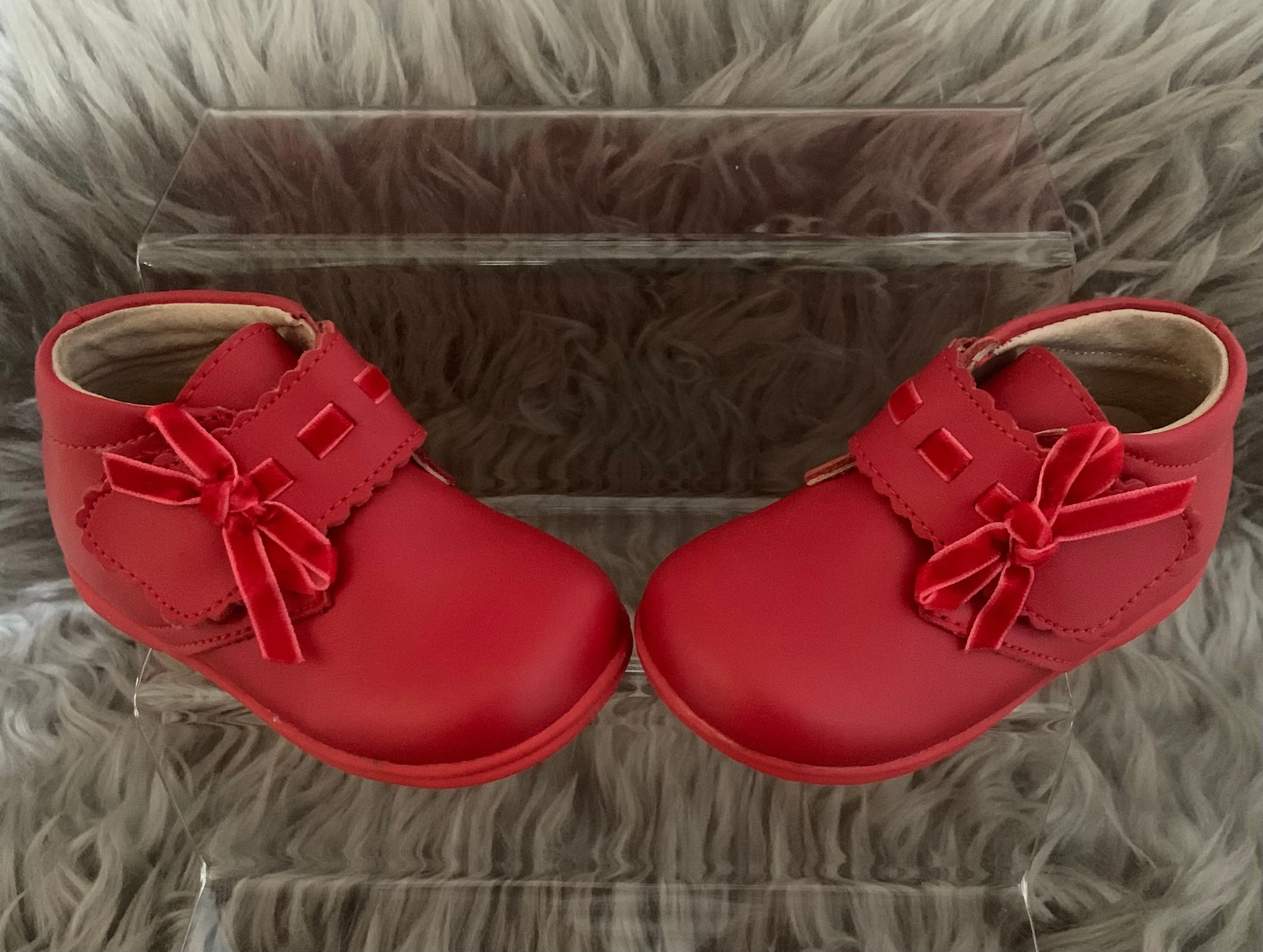 Red Leather Bow Boots - size 20 (UK 4)