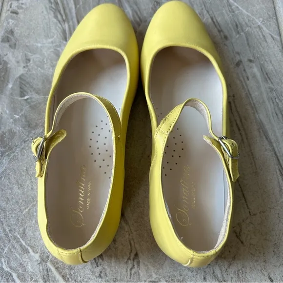 Sonatina Lemon Evelyn Mary Janes, Size 36 EU, 4 US