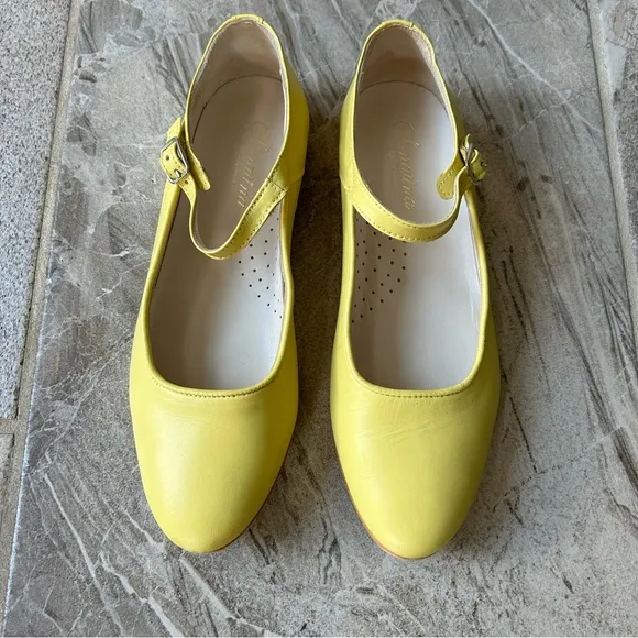Sonatina Lemon Evelyn Mary Janes, Size 36 EU, 4 US