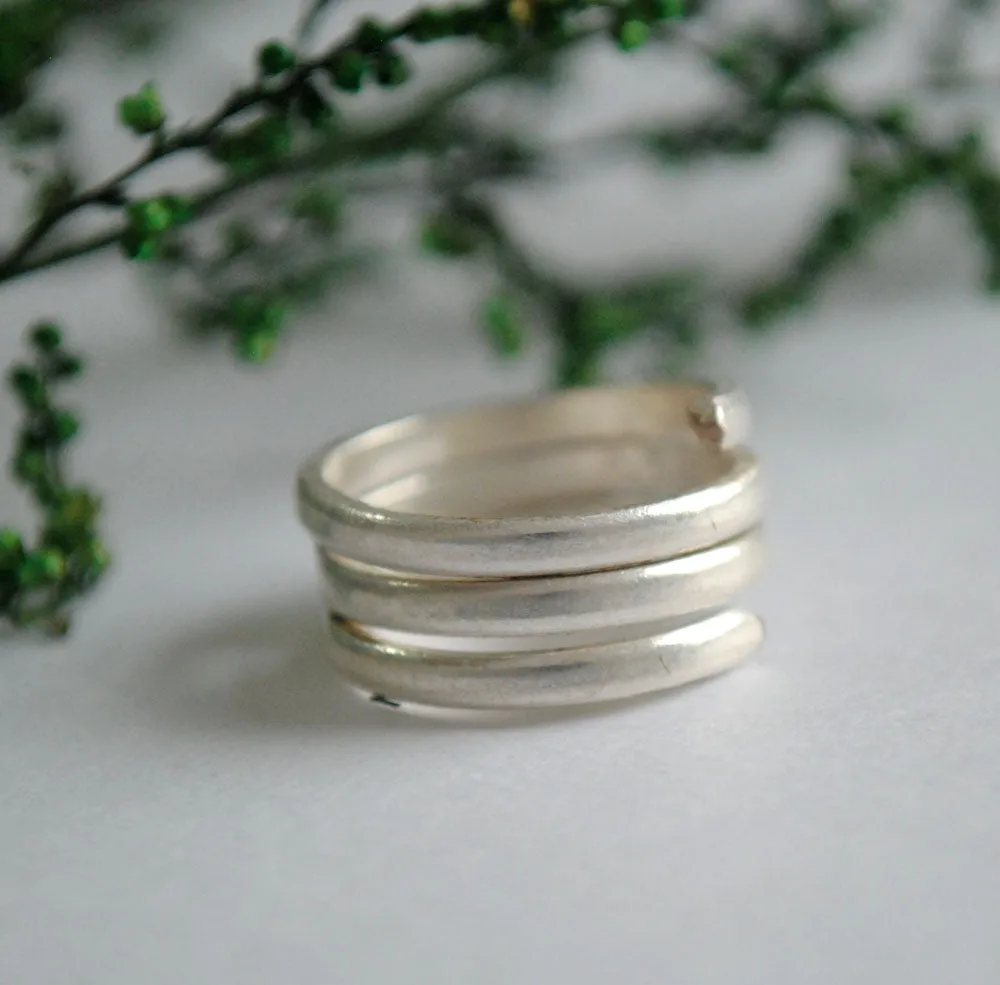 Sterling Silver Toe Ring. Spiral Coil Plain Toe Ring. (STR003)