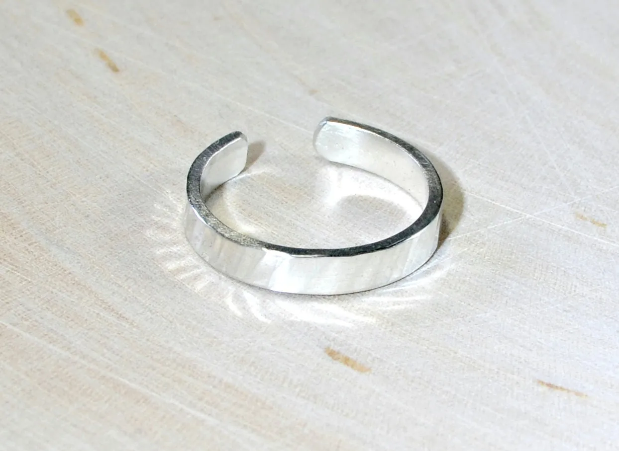 Sterling silver toe ring with hammered texture
