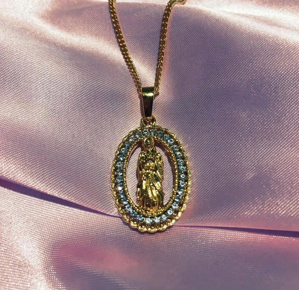 Virgin Mary Necklace, 18k gold plated Virgin Mary charm , gift for catholic , catholic necklace , Virgin Mary pendant ,gold virgin mary
